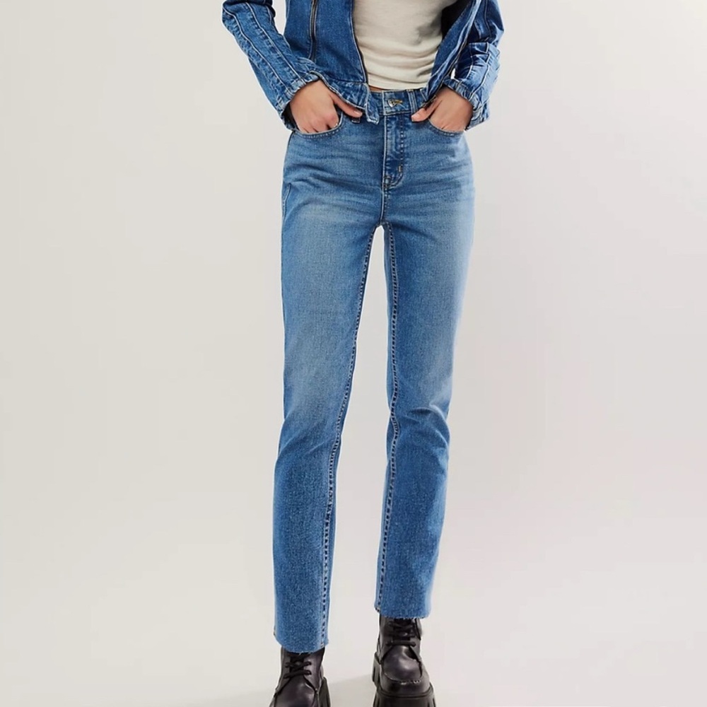 Free people CRVY mid-rise 27 jeans